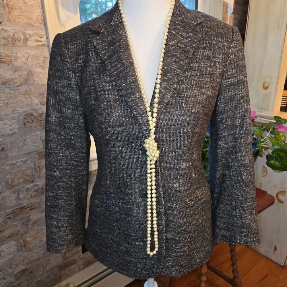 Theory Textured Black and Gray Fabric Size 6